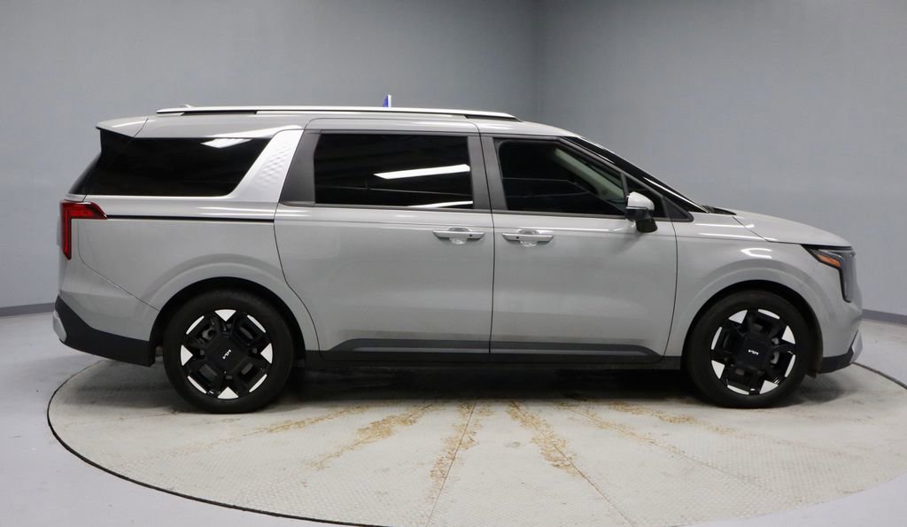 2025 Kia Carnival EX
