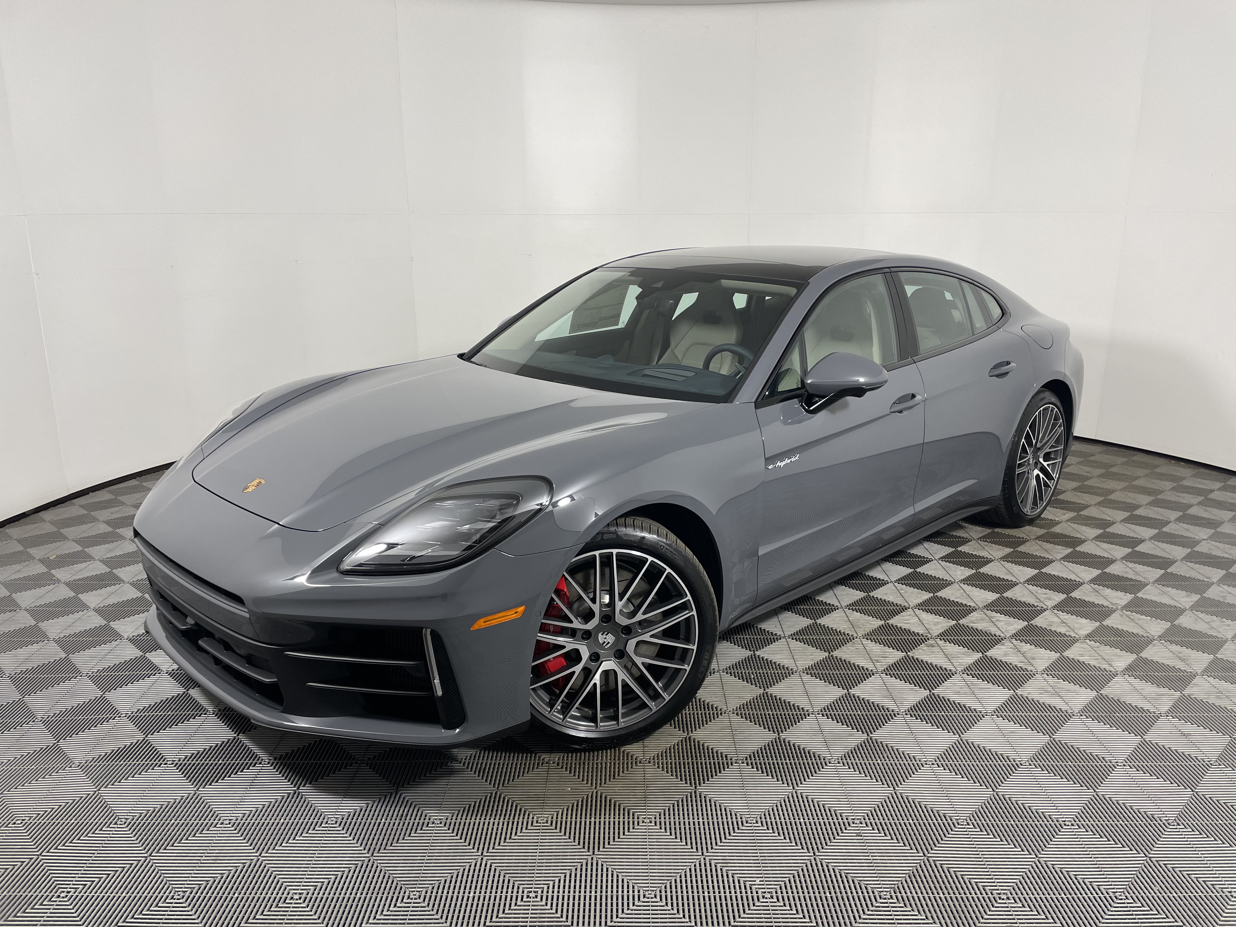 New 2026 Porsche Panamera 4S