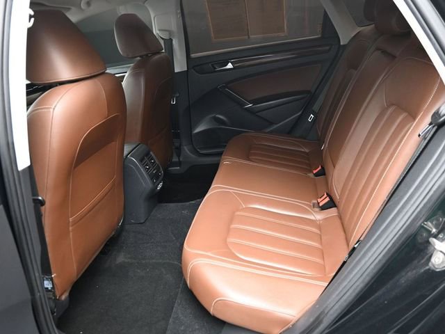 2022 Volkswagen Passat 2.0T