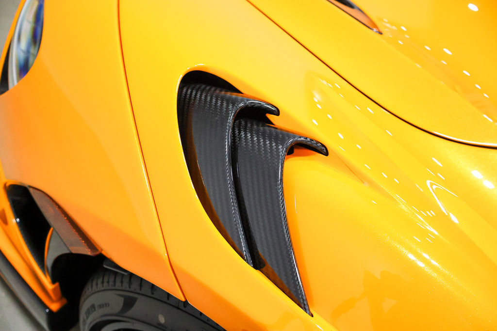 Used 2022 McLaren 765LT photo 91