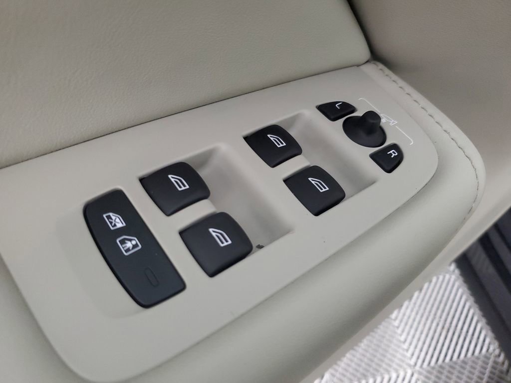 2023 Volvo Xc60 B5 Plus