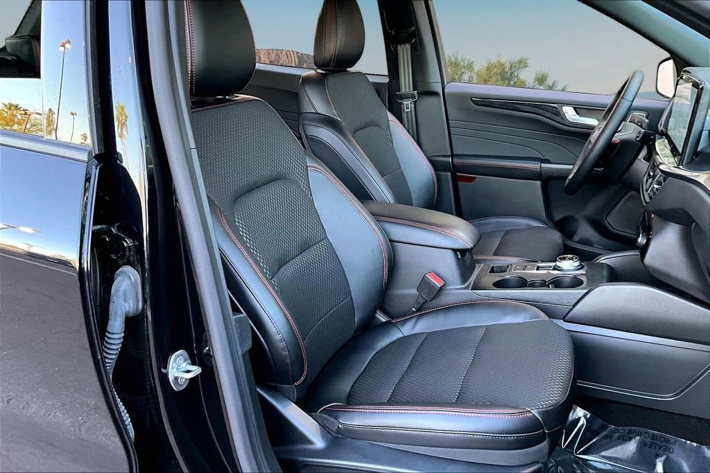 2024 Ford Escape ST-Line Select