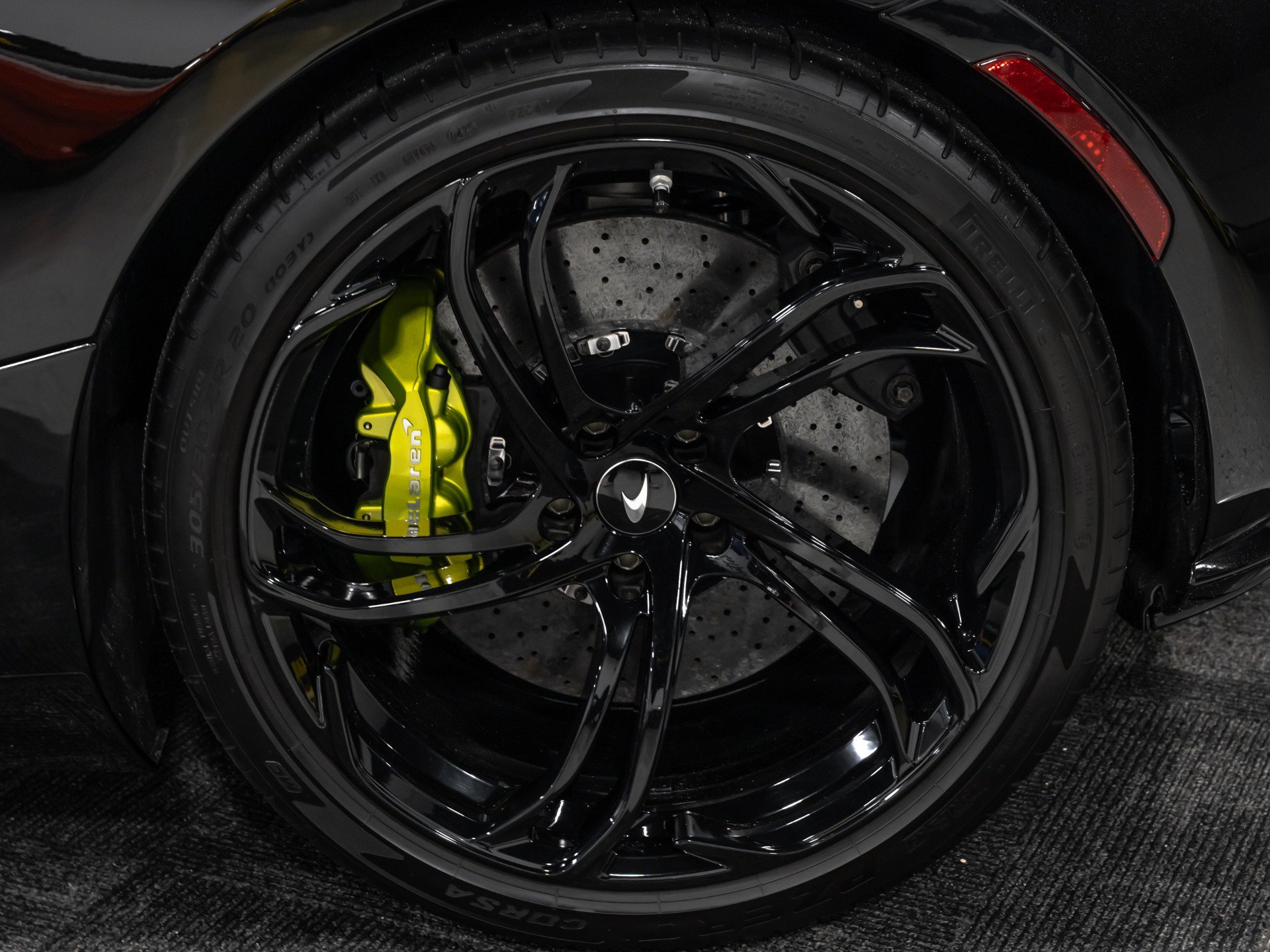 Used 2025 McLaren 750S Spider photo 47