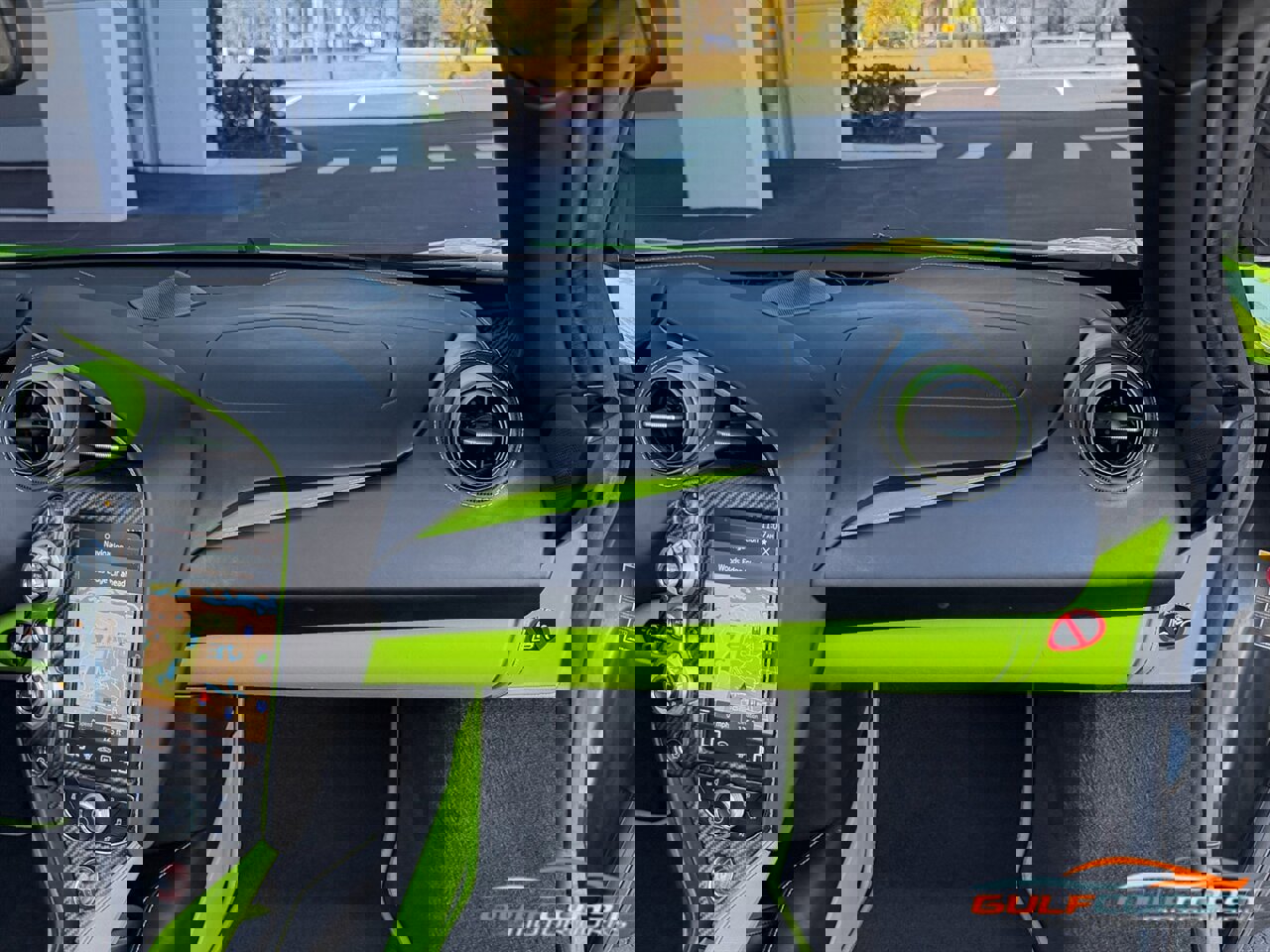 Used 2021 McLaren 720S Performance photo 39