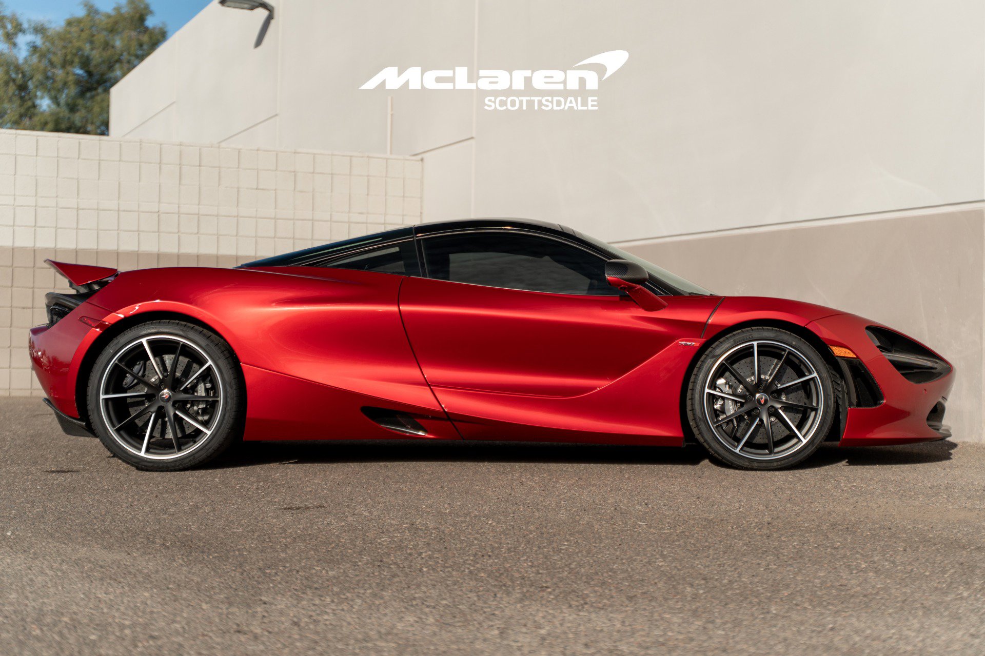 Used 2018 McLaren 720S Performance photo 8