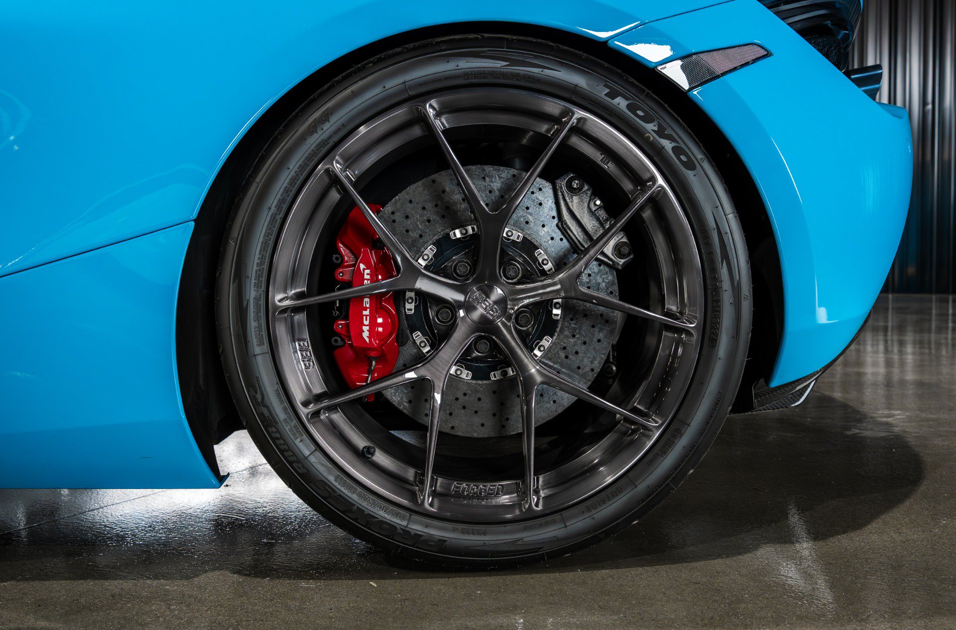Used 2018 McLaren 720S Performance photo 10