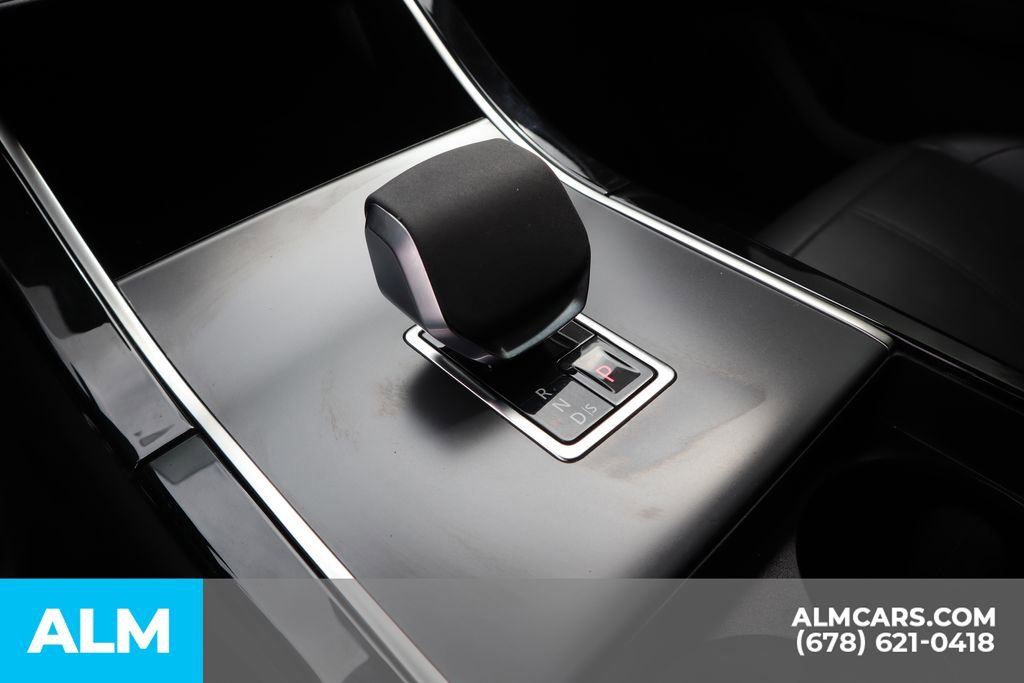 2024 Land Rover Range Rover Velar Dynamic SE