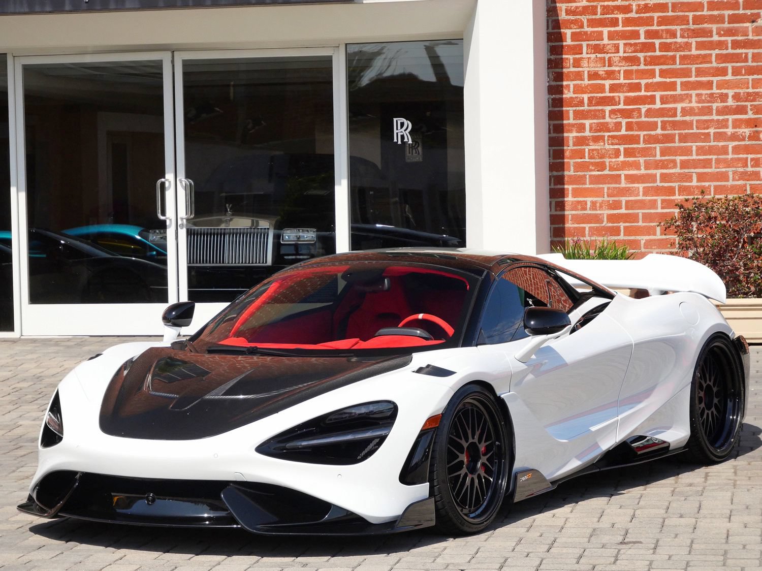 Used 2022 McLaren 765LT photo 22
