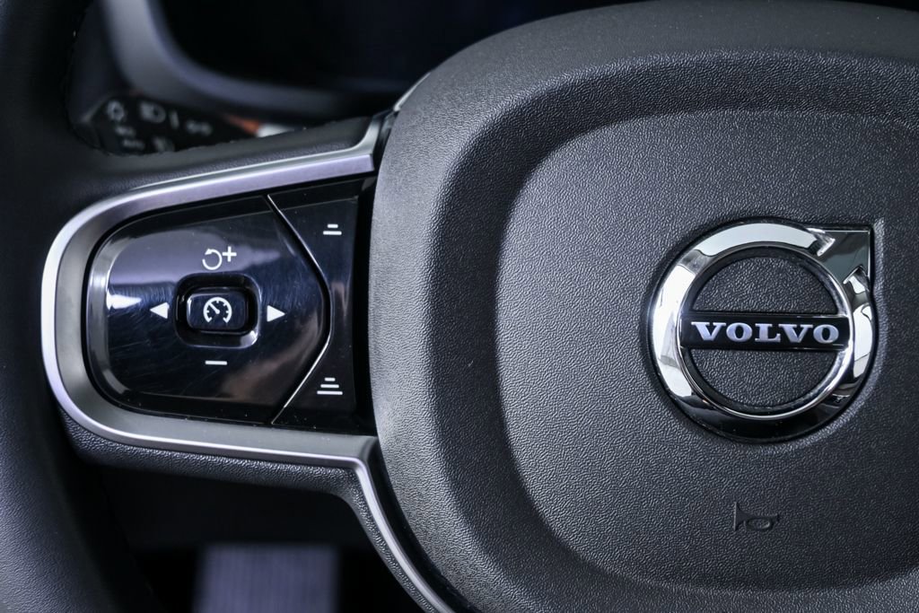 2025 Volvo S60 B5 Plus