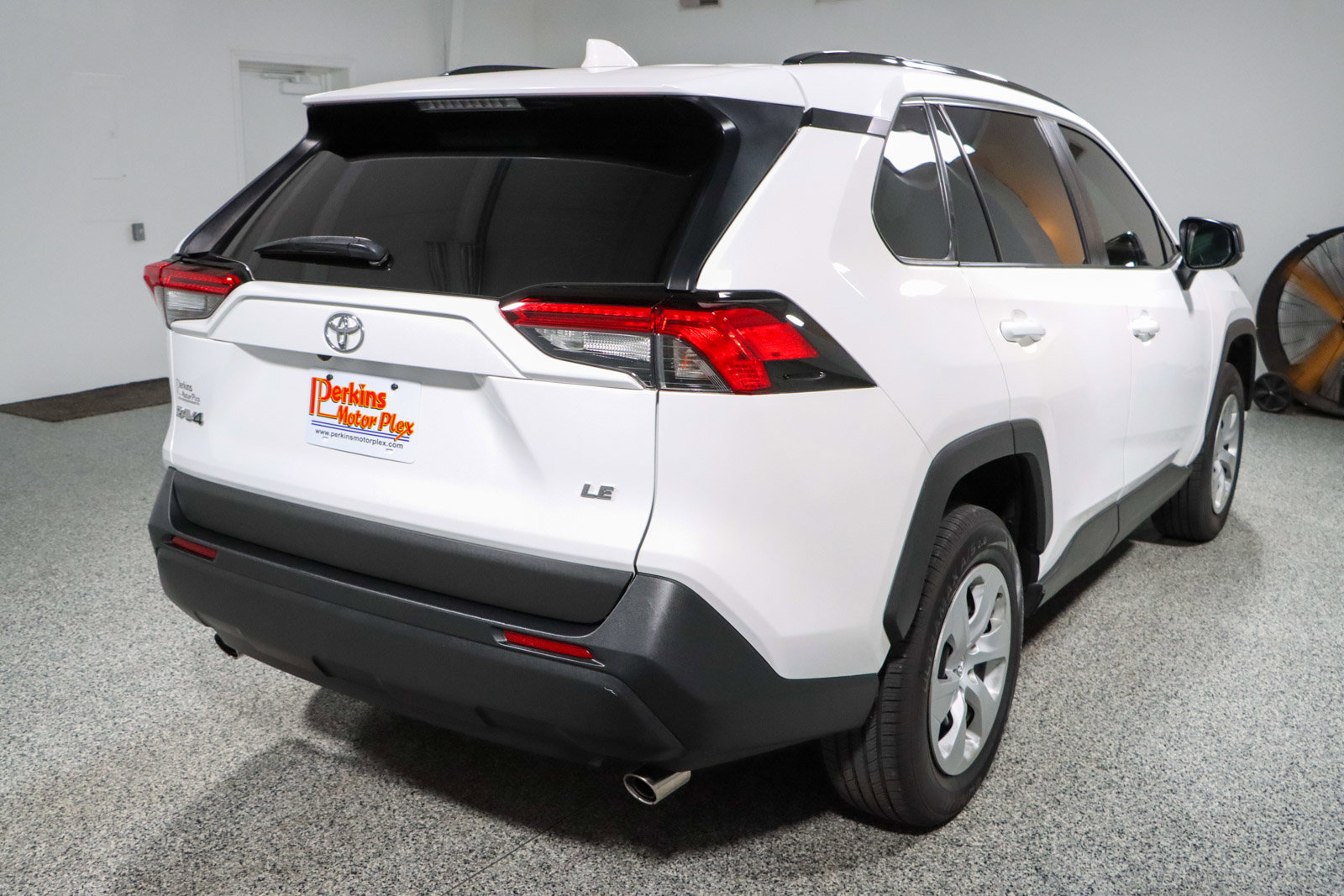 2020 Toyota RAV4 LE