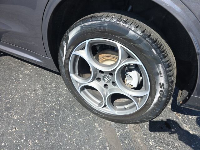 2024 Alfa Romeo Stelvio Ti