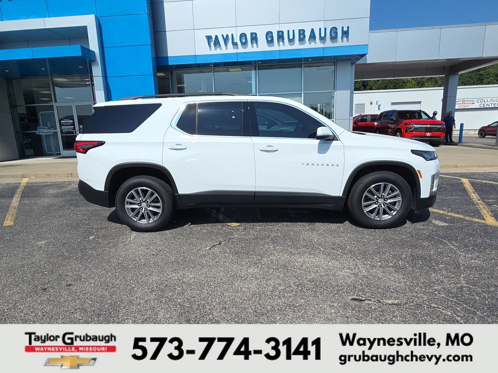 Used 2023 Chevrolet Traverse LT