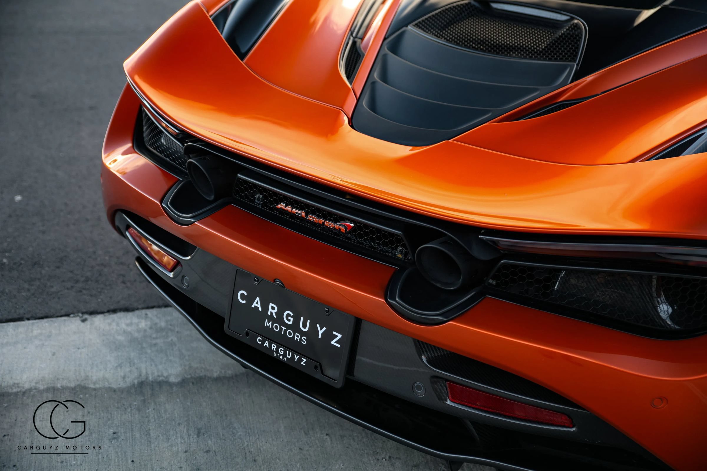 Used 2018 McLaren 720S photo 14