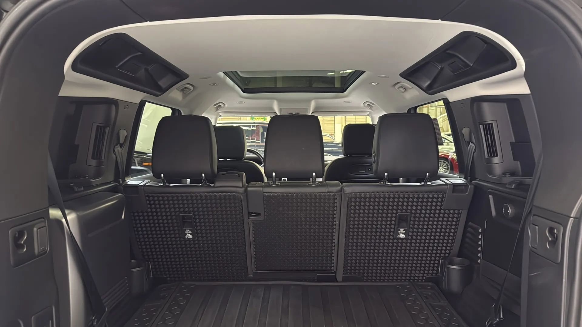 2020 Land Rover Defender 110 First Edition