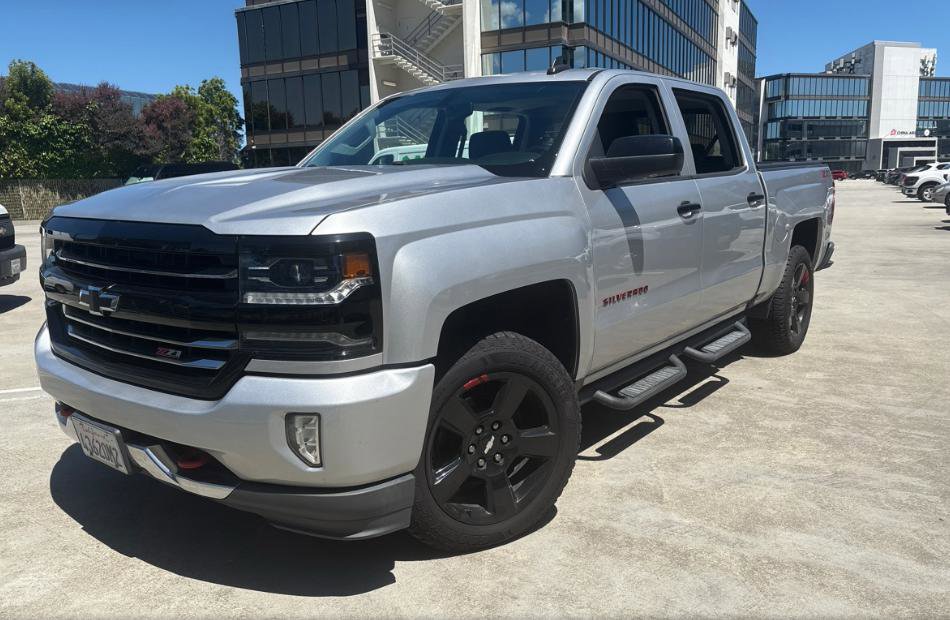 Used 2018 Chevrolet Silverado 1500 LTZ Z71 w/ Redline Edition