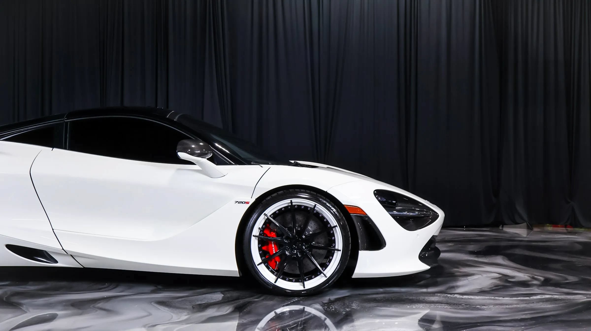 Used 2018 McLaren 720S Performance photo 7