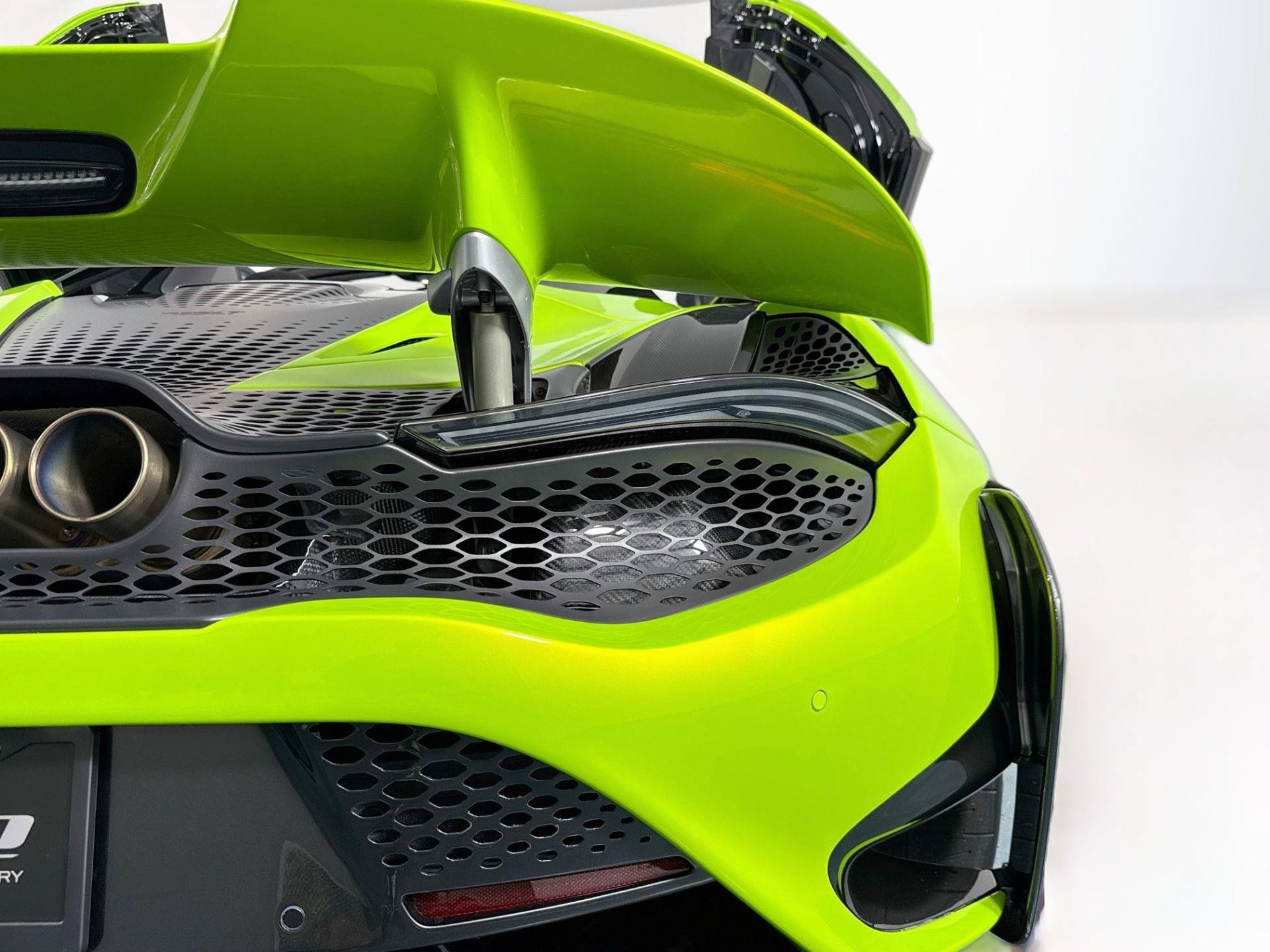 Used 2022 McLaren 765LT photo 68