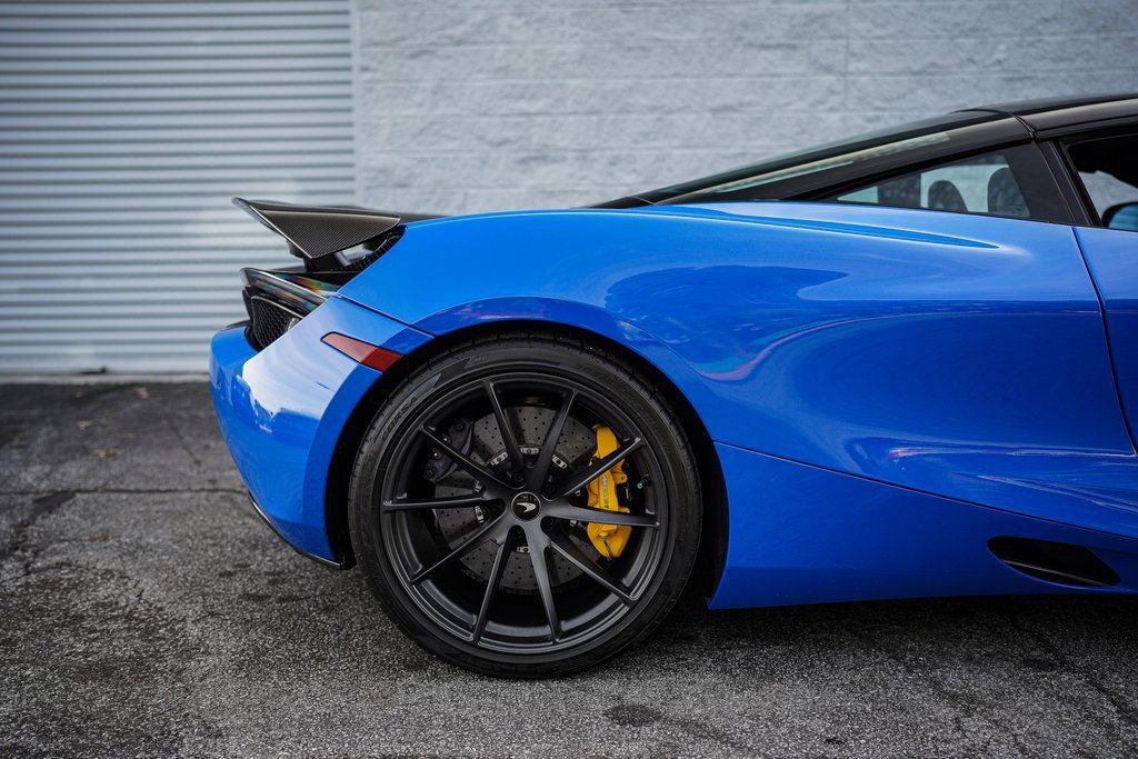 Used 2020 McLaren 720S Performance photo 18