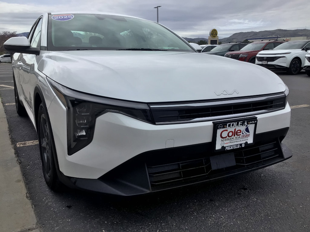 Used 2025 Kia K4 LXS