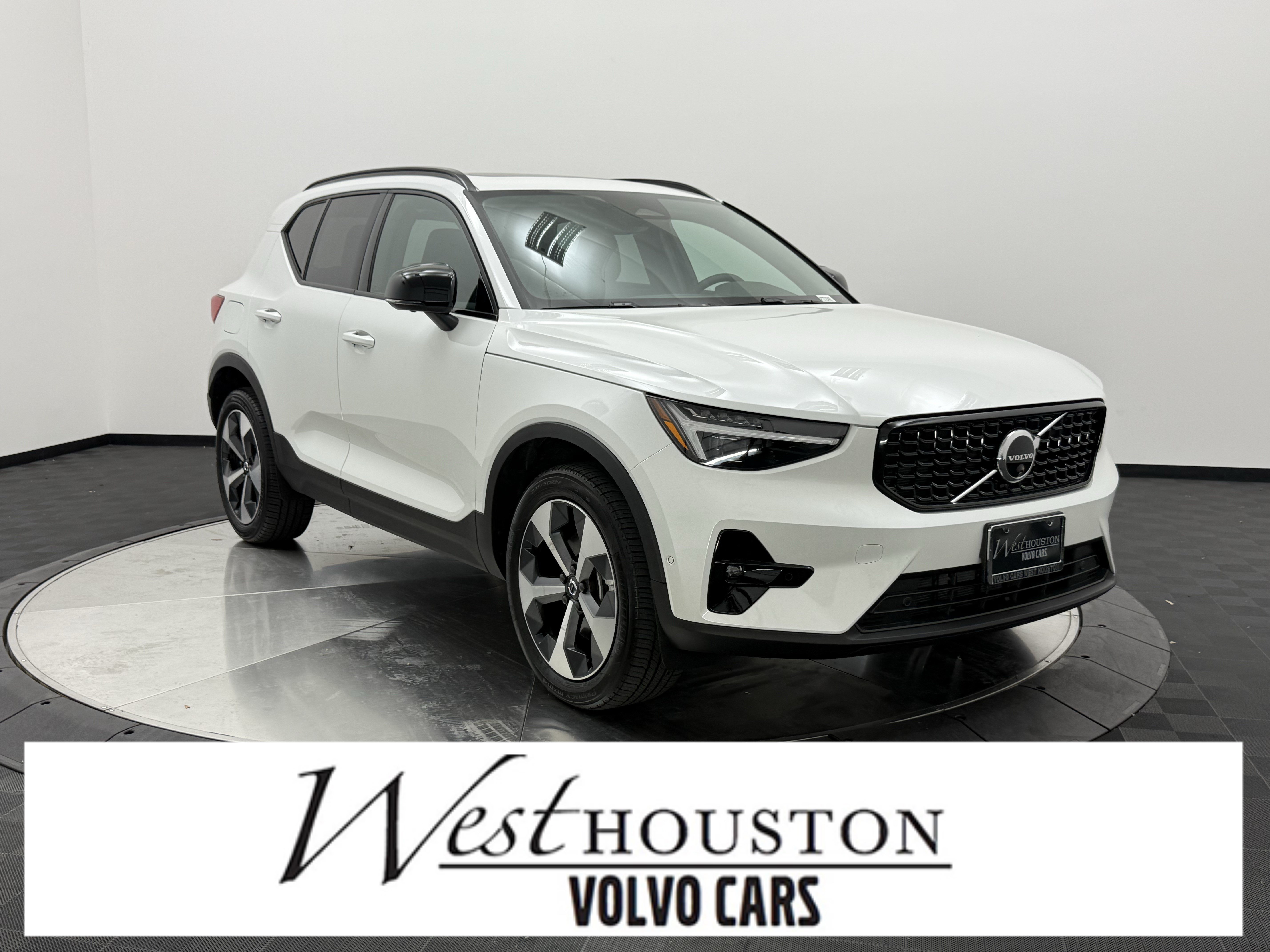 Certified 2026 Volvo XC40 B5 Plus