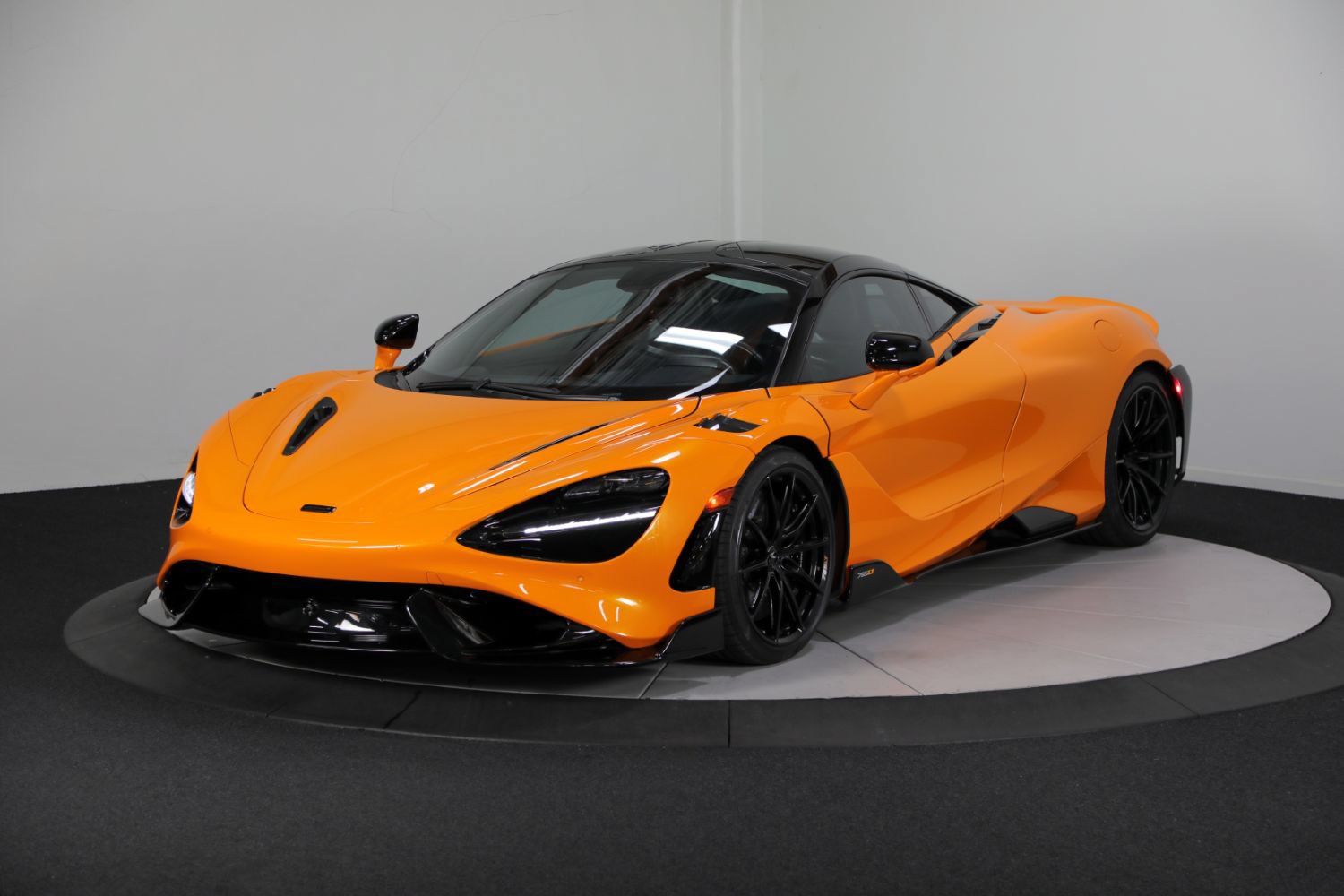 Used 2021 McLaren 765LT photo 7