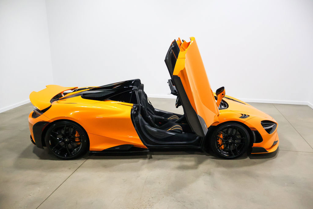Used 2022 McLaren 765LT photo 66