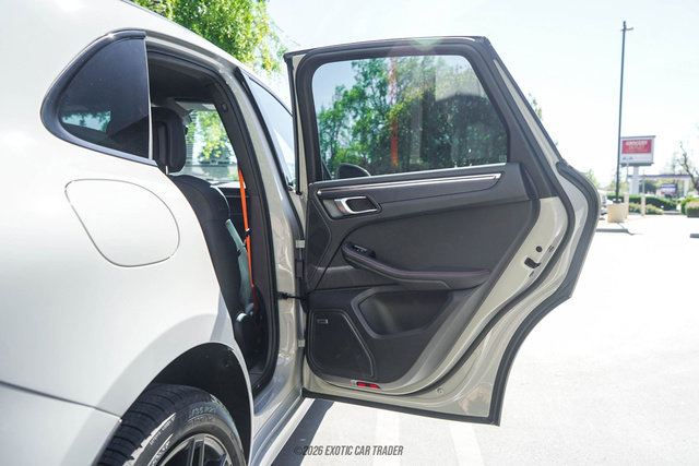 2025 Porsche Macan GTS