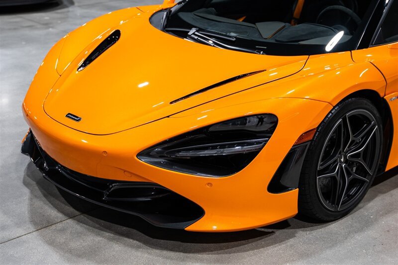 Used 2019 McLaren 720S Performance photo 11