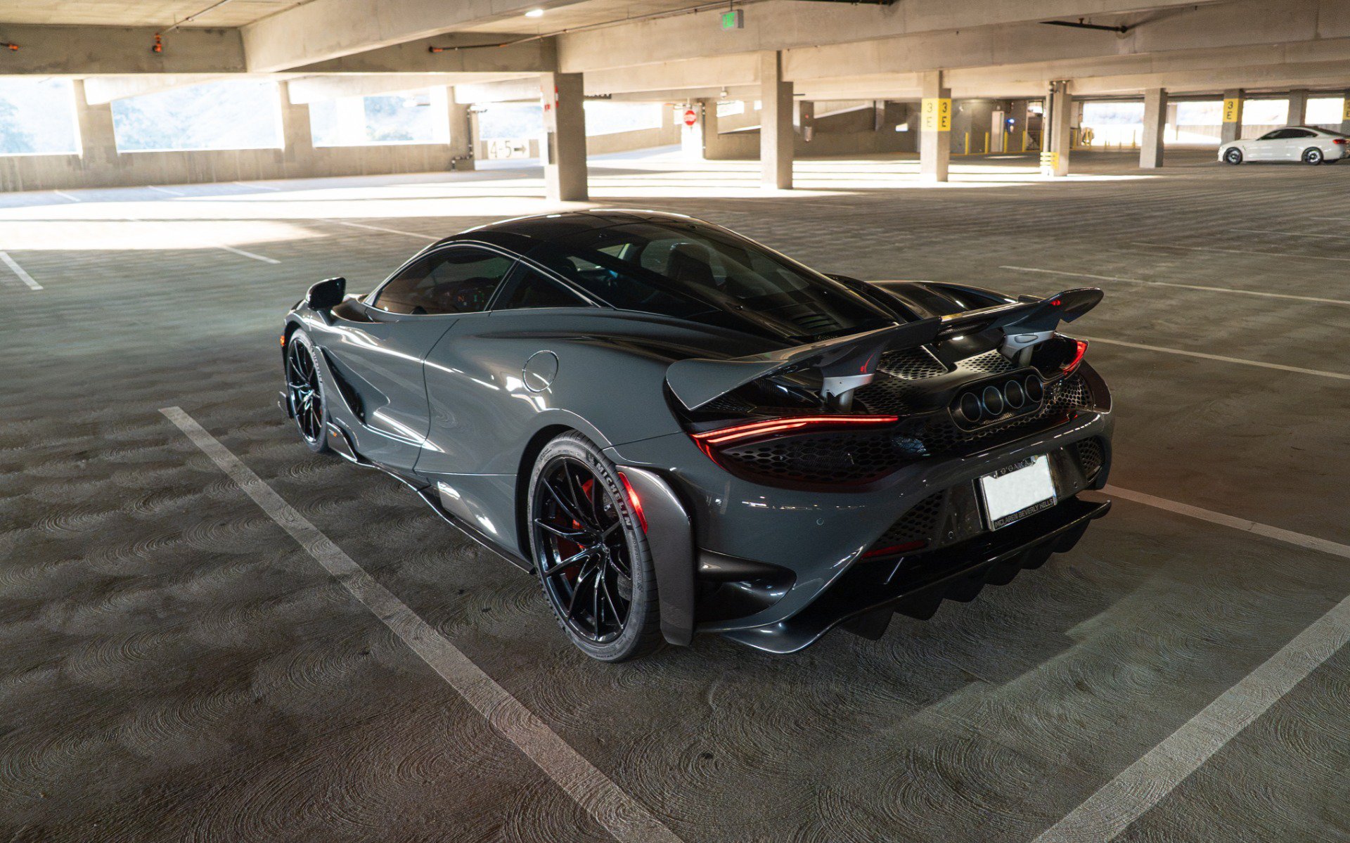 Used 2021 McLaren 765LT photo 6