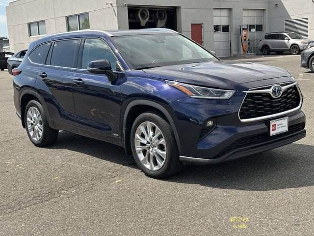 Used 2023 Toyota Highlander Limited