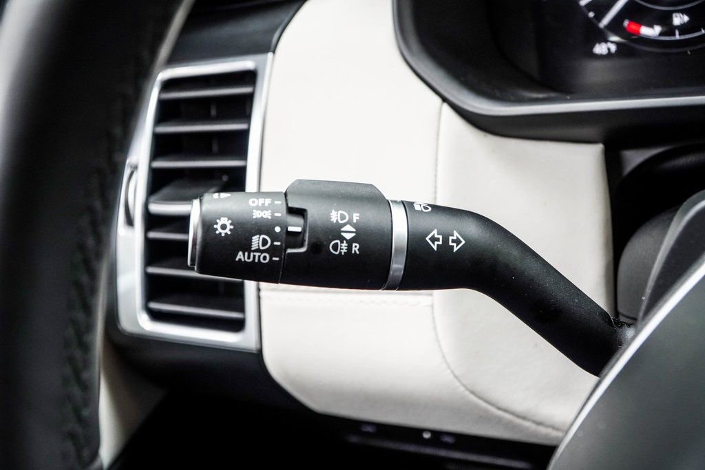 2025 Land Rover Discovery S