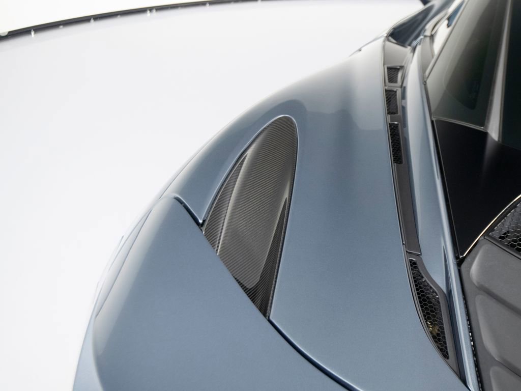 Used 2018 McLaren 720S Performance photo 46