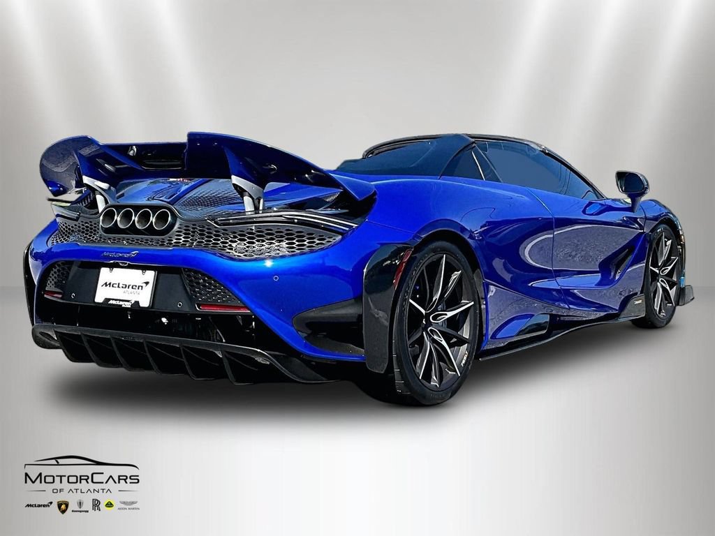 Used 2022 McLaren 765LT photo 11