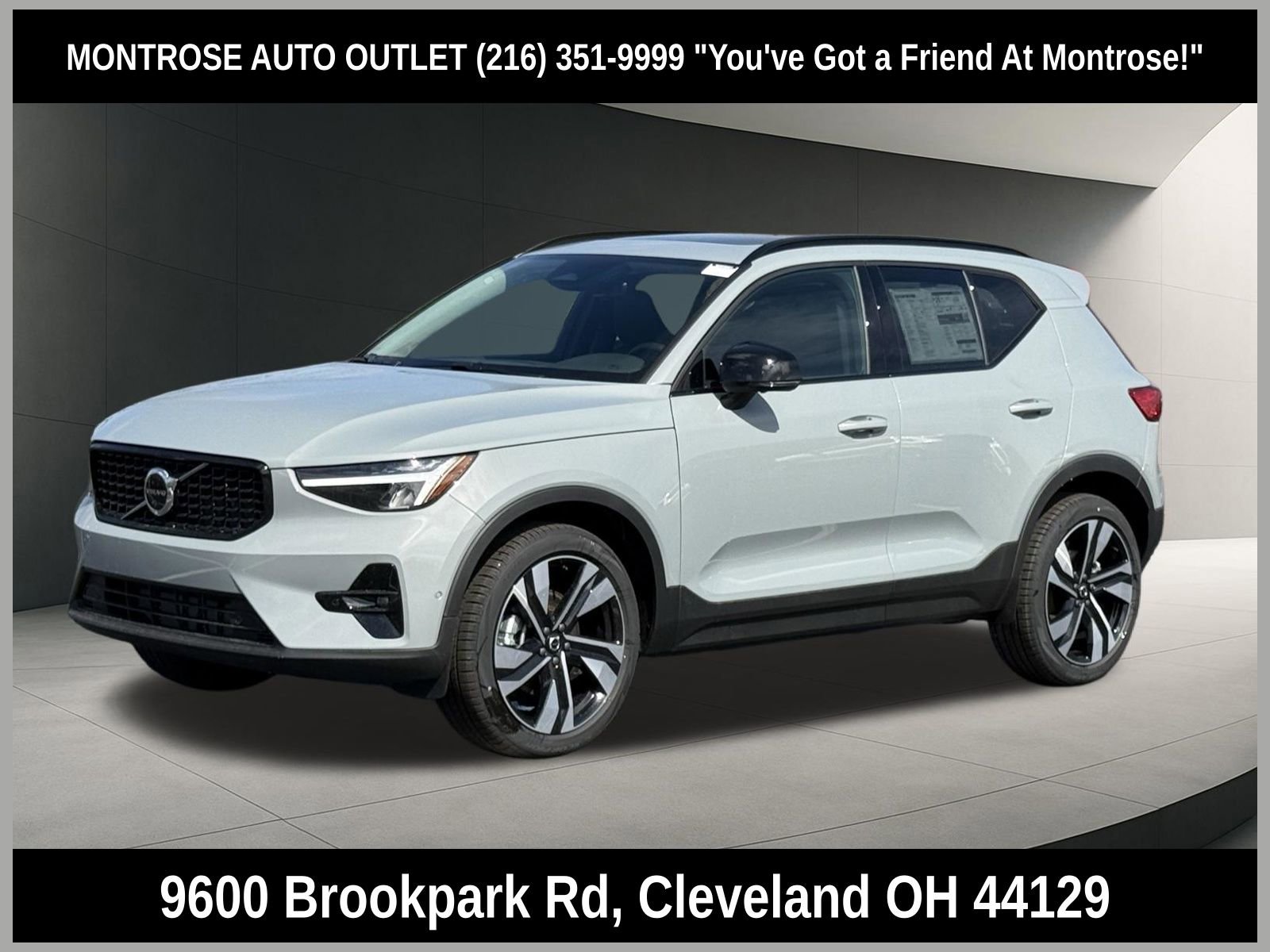 New 2026 Volvo XC40 B5 Plus w/ Climate Package
