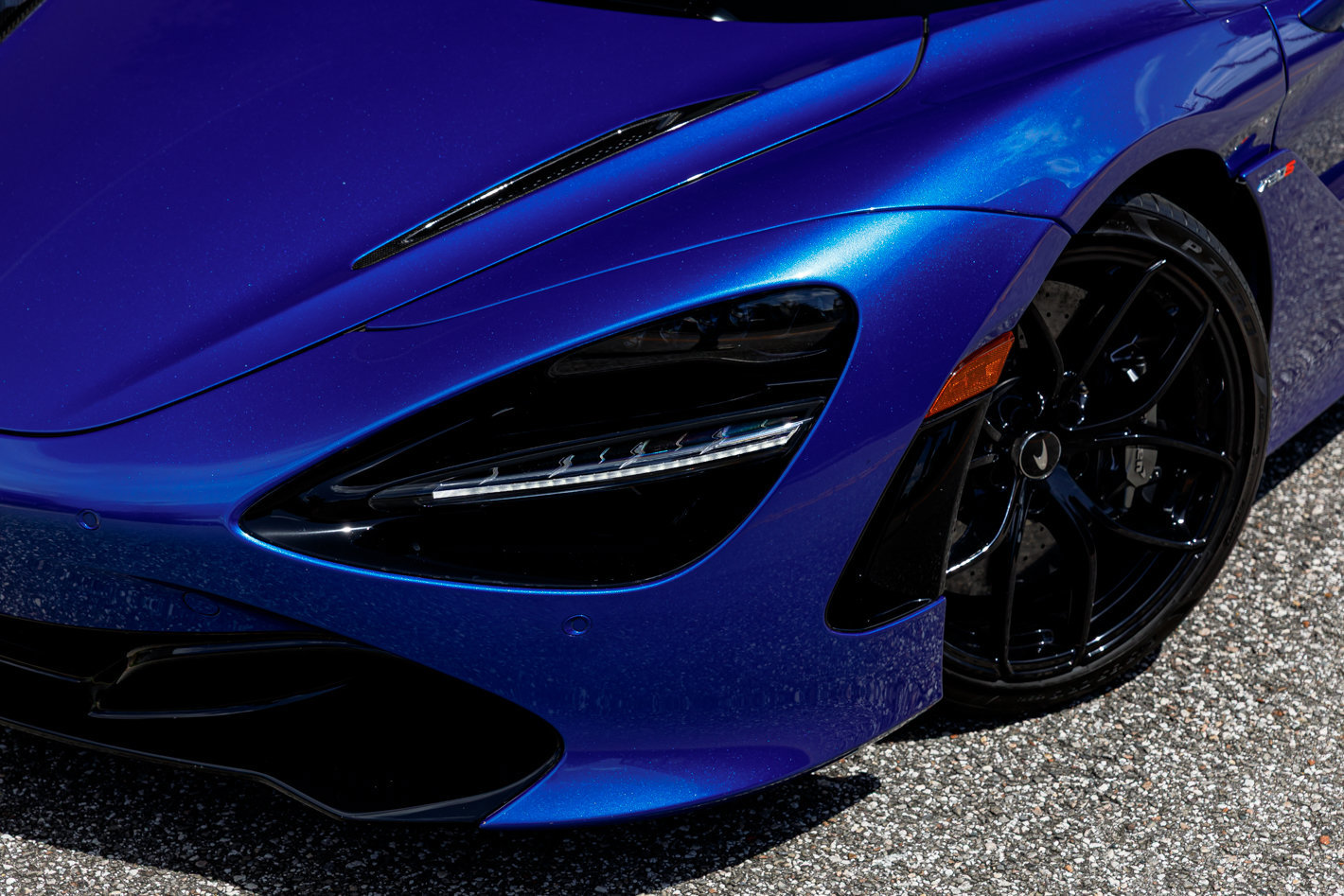 Used 2022 McLaren 720S Luxury photo 15