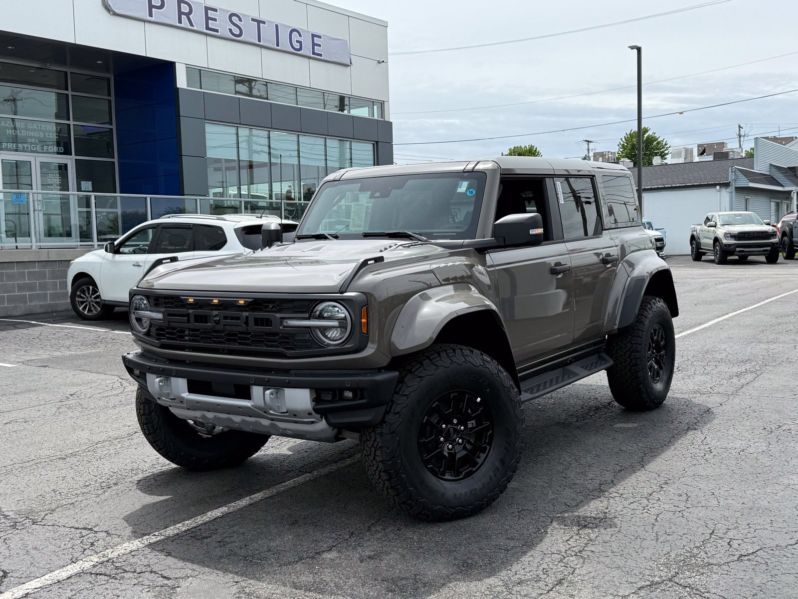 New 2026 Ford Bronco Raptor w/ Interior Carbon Fiber Pack