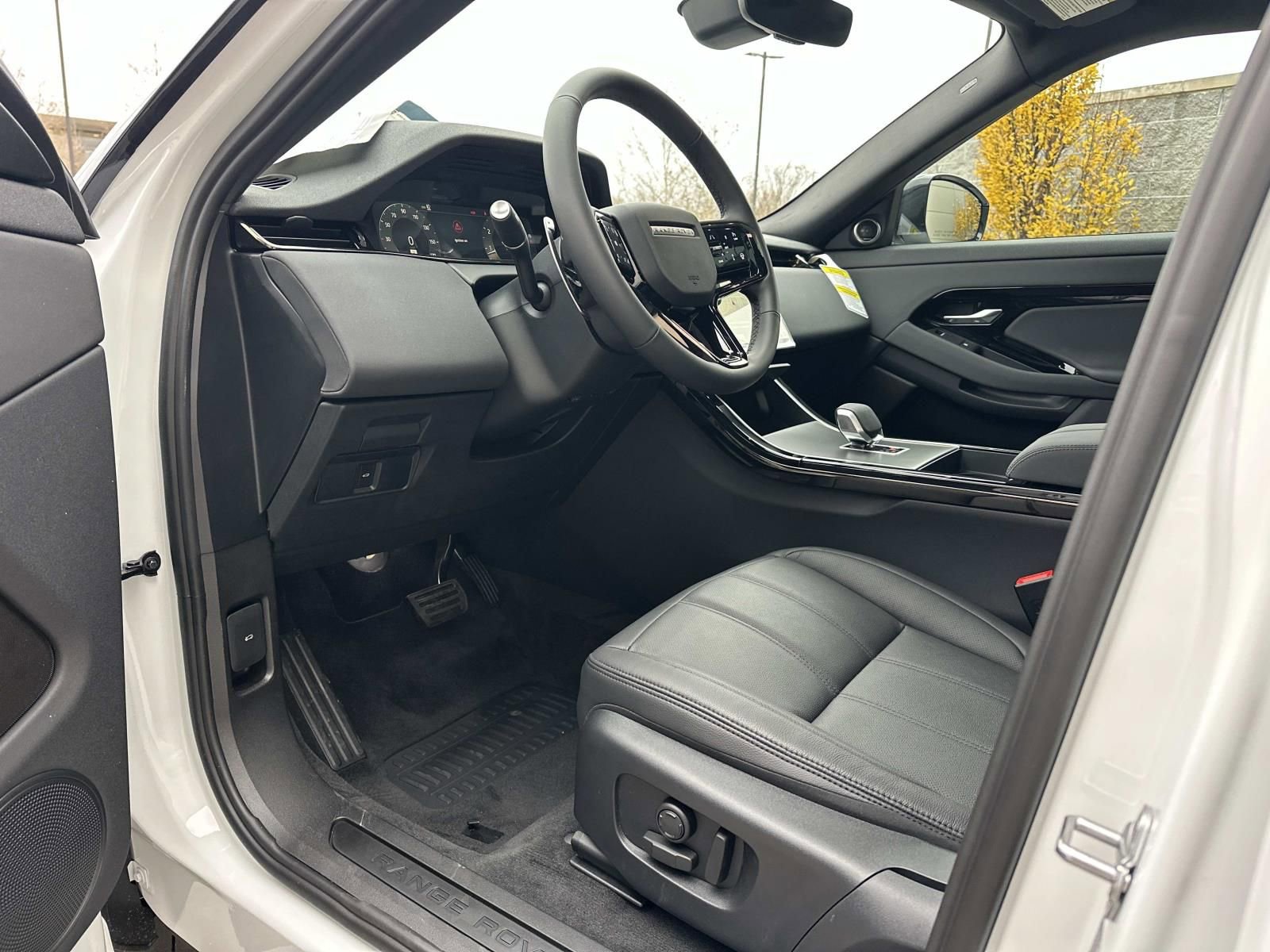 2026 Land Rover Range Rover Evoque S