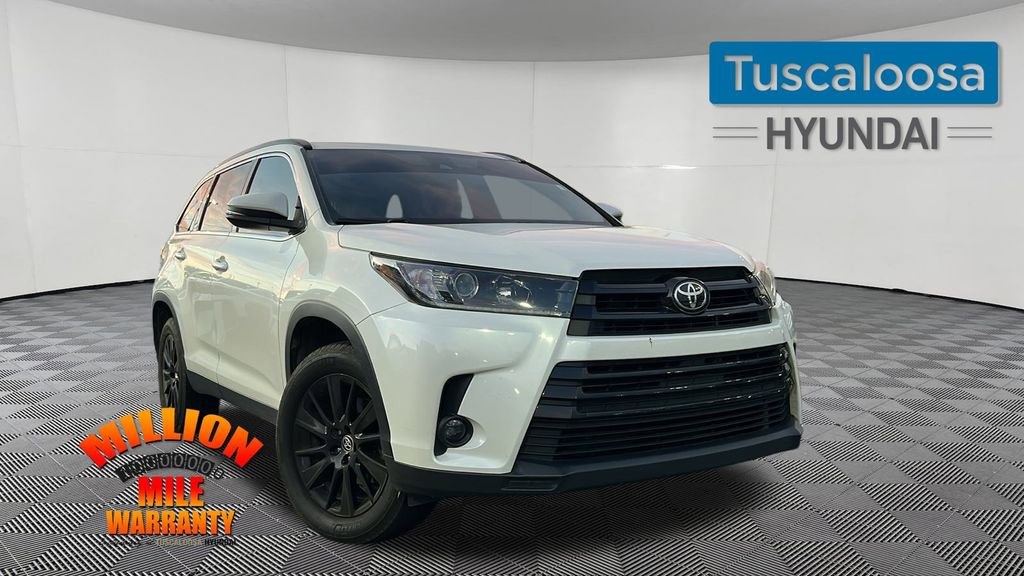 2019 Toyota Highlander SE