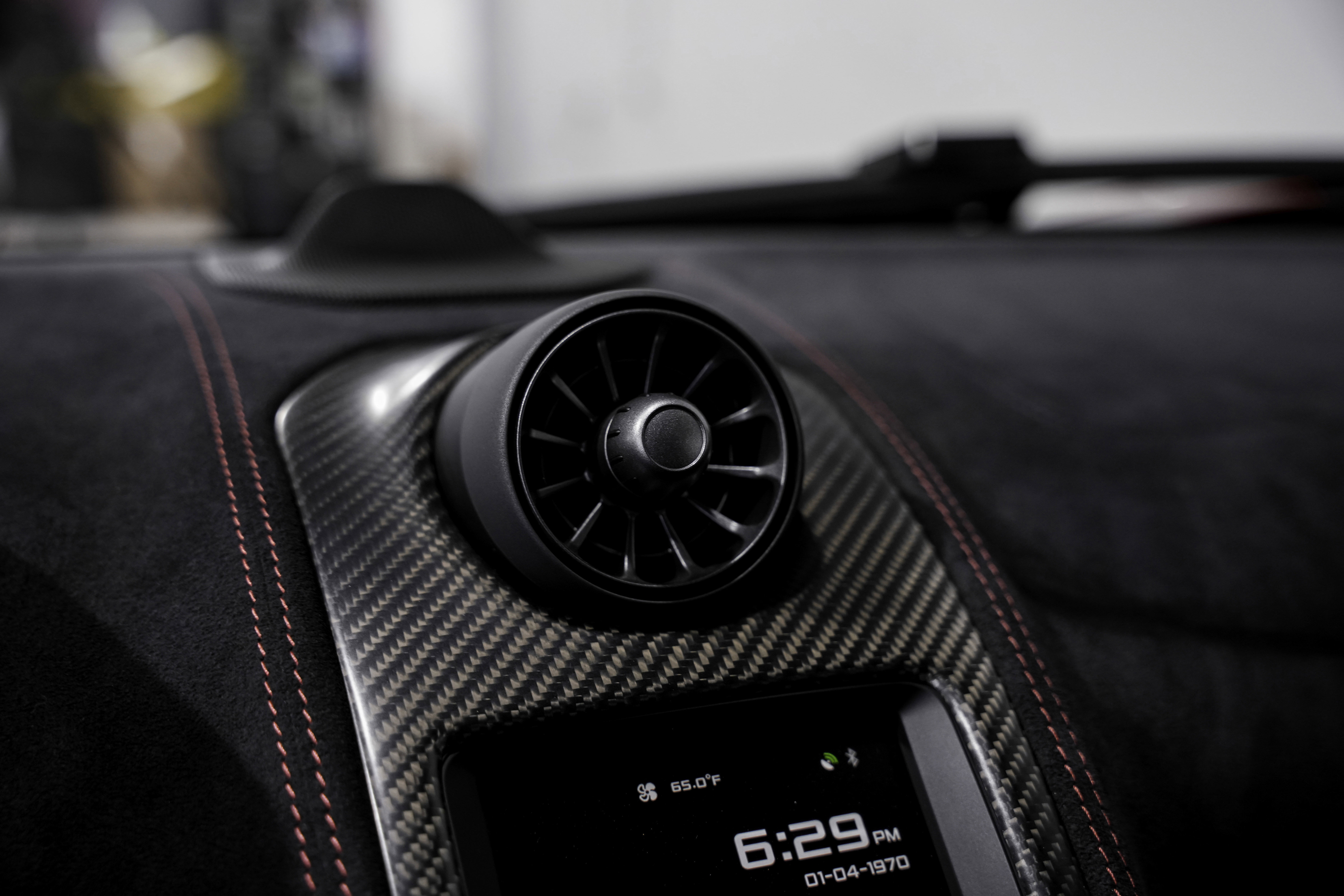 Used 2016 McLaren 675LT Coupe photo 13