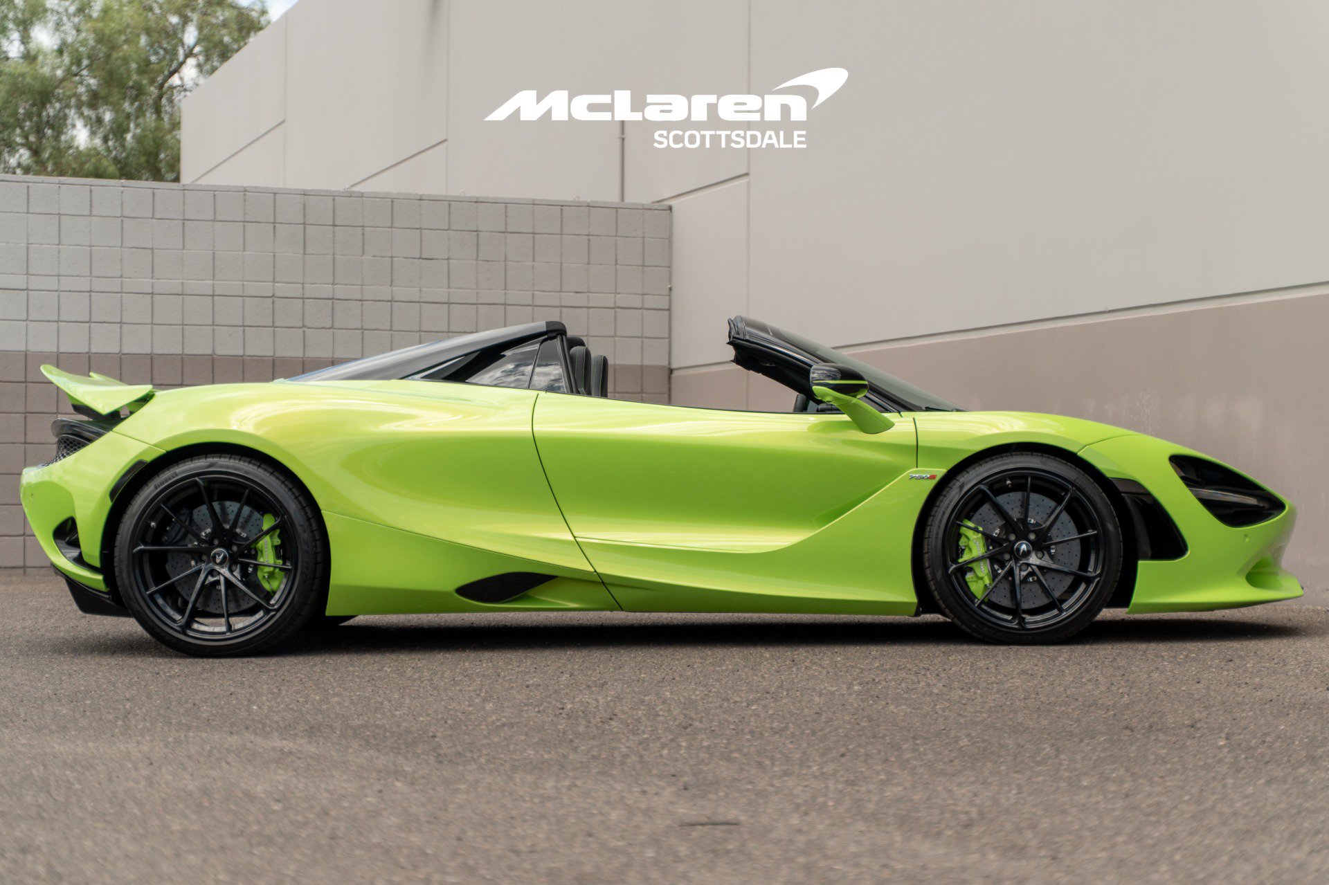 Used 2026 McLaren 750S Spider photo 8