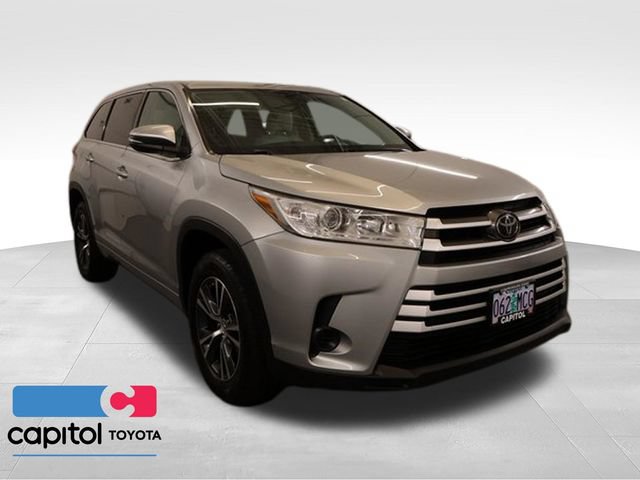 Used 2017 Toyota Highlander LE