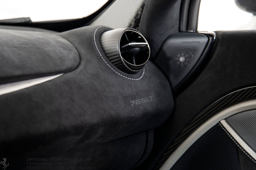 Used 2022 McLaren 765LT photo 16