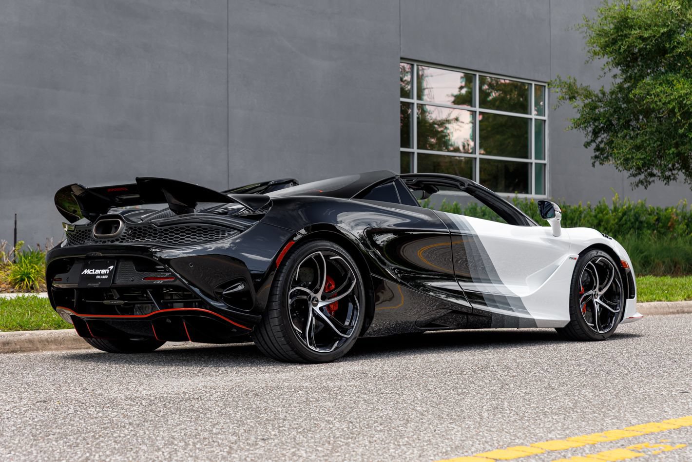 Used 2024 McLaren 750S Spider photo 11