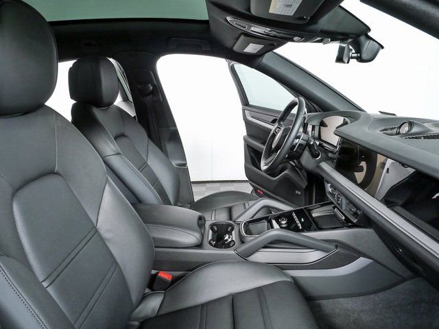 2024 Porsche Cayenne Coupe