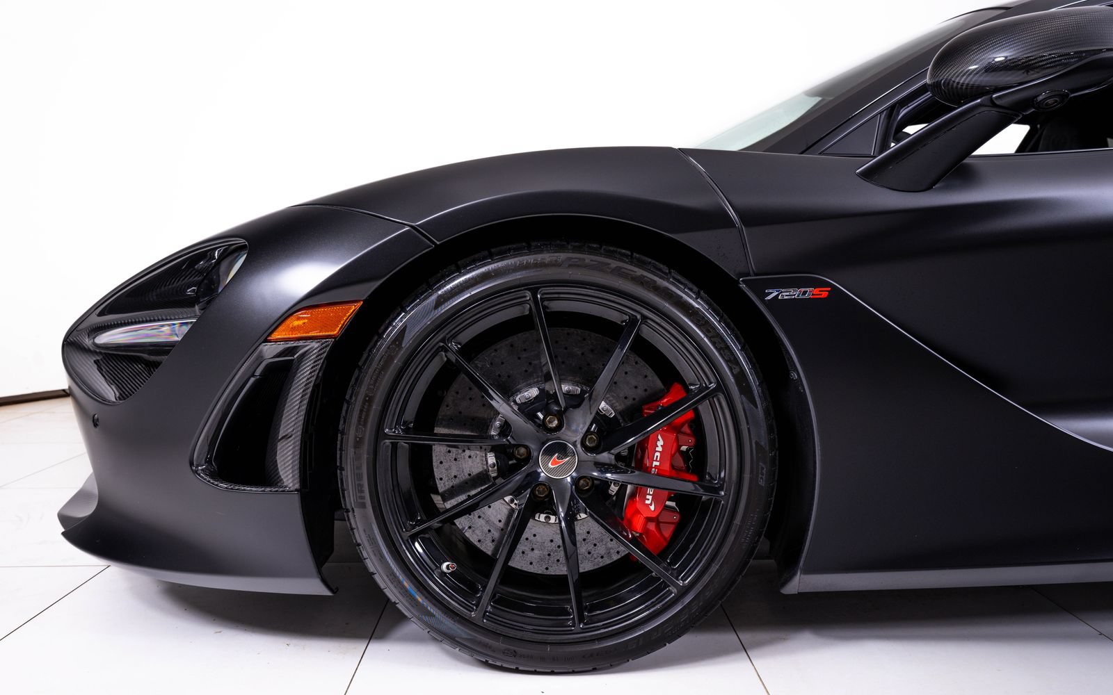 Used 2019 McLaren 720S Performance photo 16