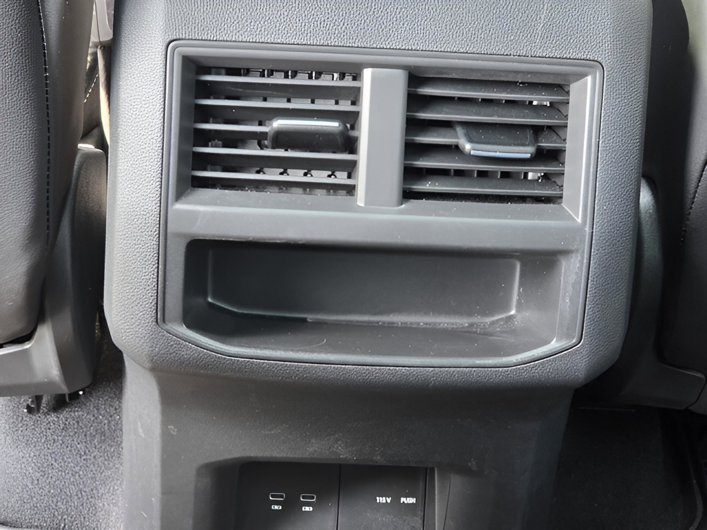 2023 Volkswagen Atlas Cross Sport SEL R-Line