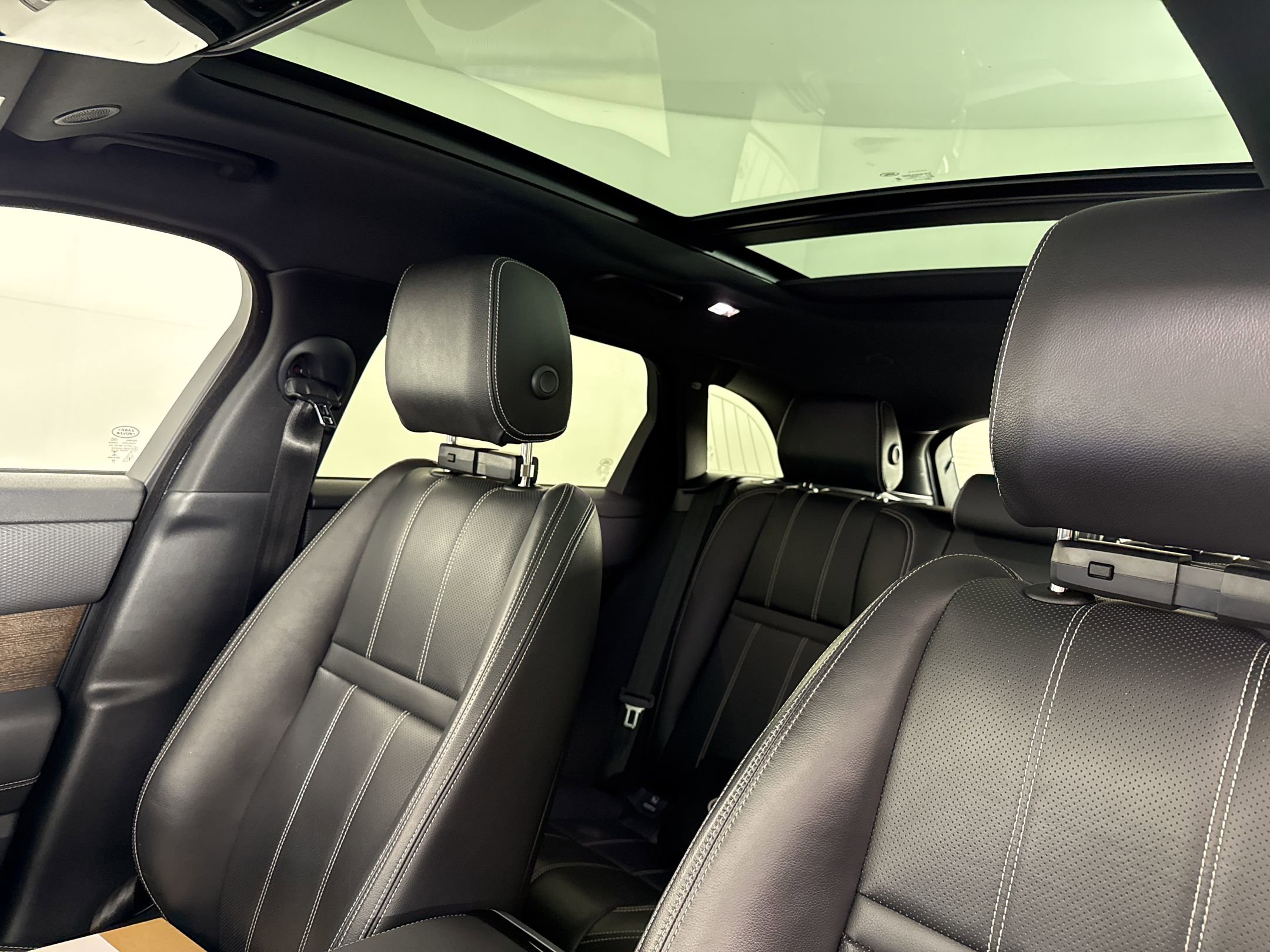 2023 Land Rover Range Rover Velar R-Dynamic S