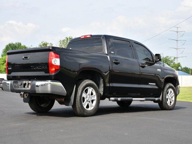 2017 Toyota Tundra SR5