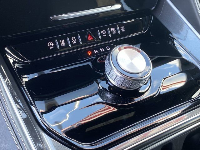 2024 Jeep Wagoneer 2WD