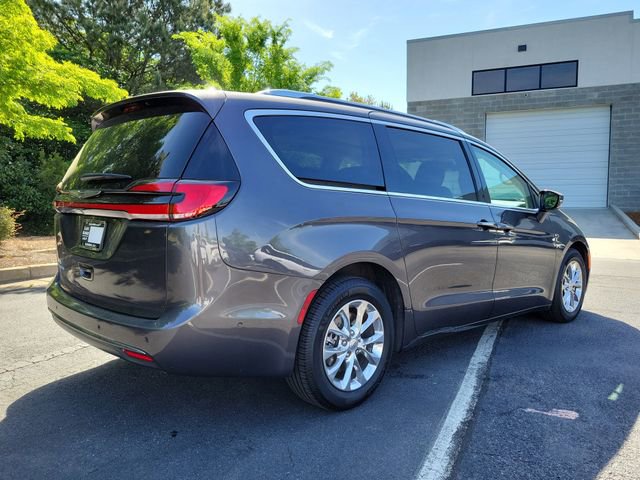 2021 Chrysler Pacifica Touring-L